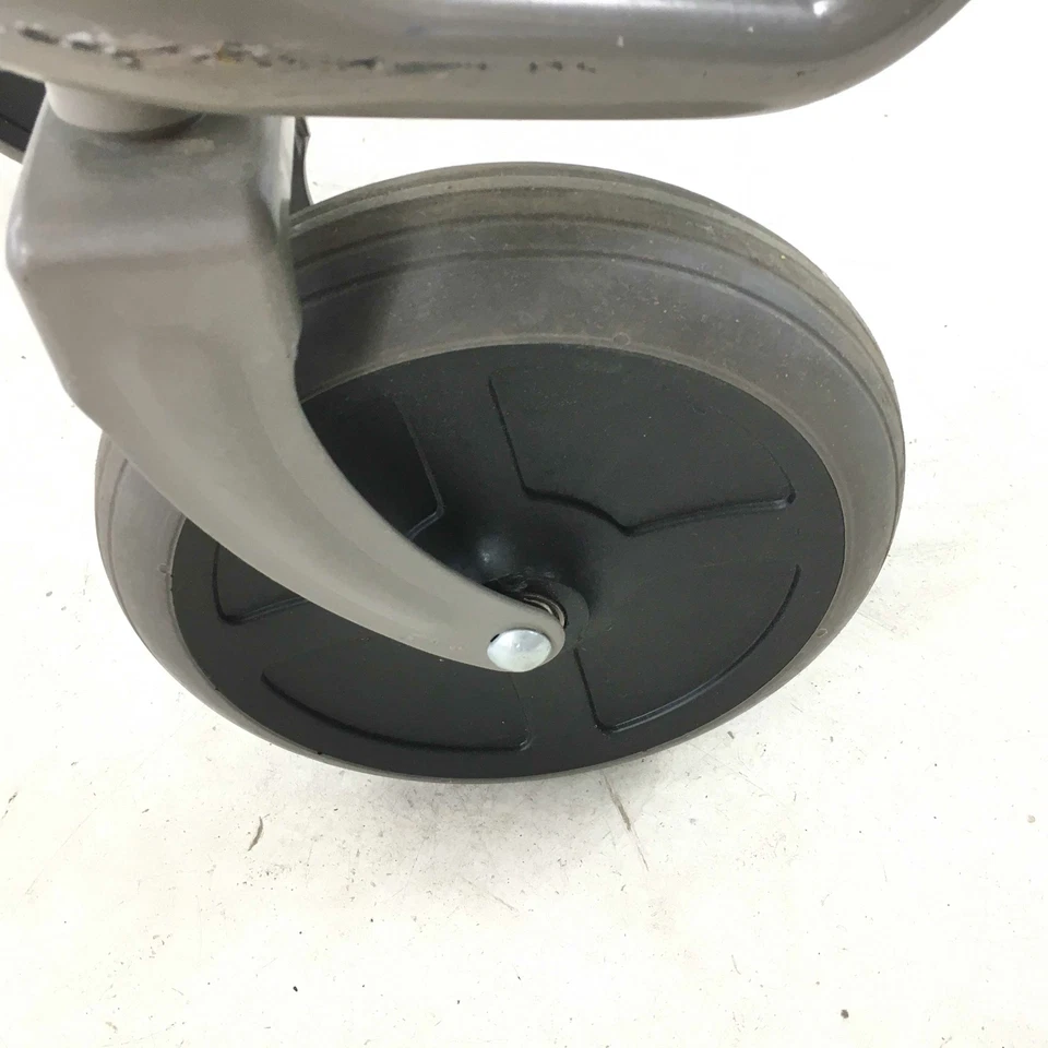 Meyra Standardrollator faltbar leicht mit Korb Rollator Gehwagen nur 10,5 kg - Bild 2 von 4