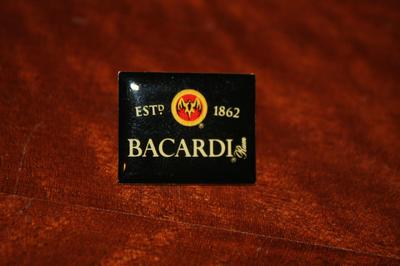 Bacardi Rum Cuba Pin Pins Anstecker EST 1862 NEU Rigo Fledermaus Drink Schnaps