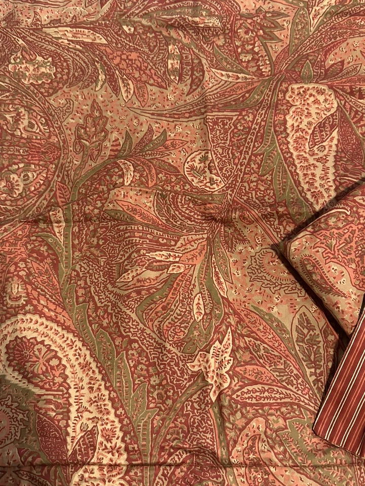 2- Fundas de almohada estándar Martha Stewart rojas cachemira a rayas  Foto 2 de 4