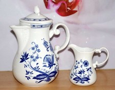 Wellco Design große Kaffeekanne & Milchkännchen Zwiebelmuster