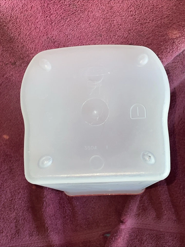 Tapa para pan Rubbermaid 380A 380C.  14"×5.25"×4-7/8" Foto 3 de 4