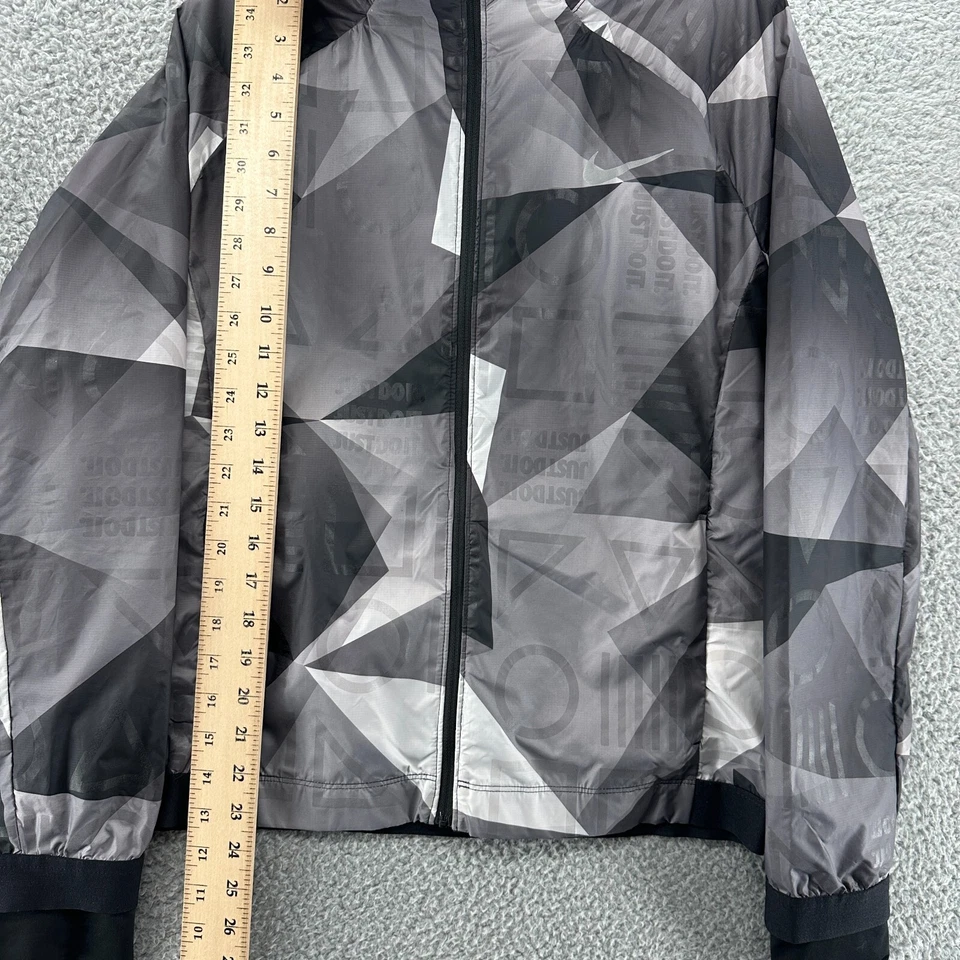 Jaqueta Nike Feminina Média M Cinza Reflexiva Escudo de Academia Flash Jaqueta de Corrida - Imagem 4 de 4