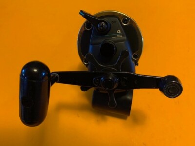 DAIWA SEALINE SL50SH CONVENTIONAL CASTING FISHING REEL WITH THE