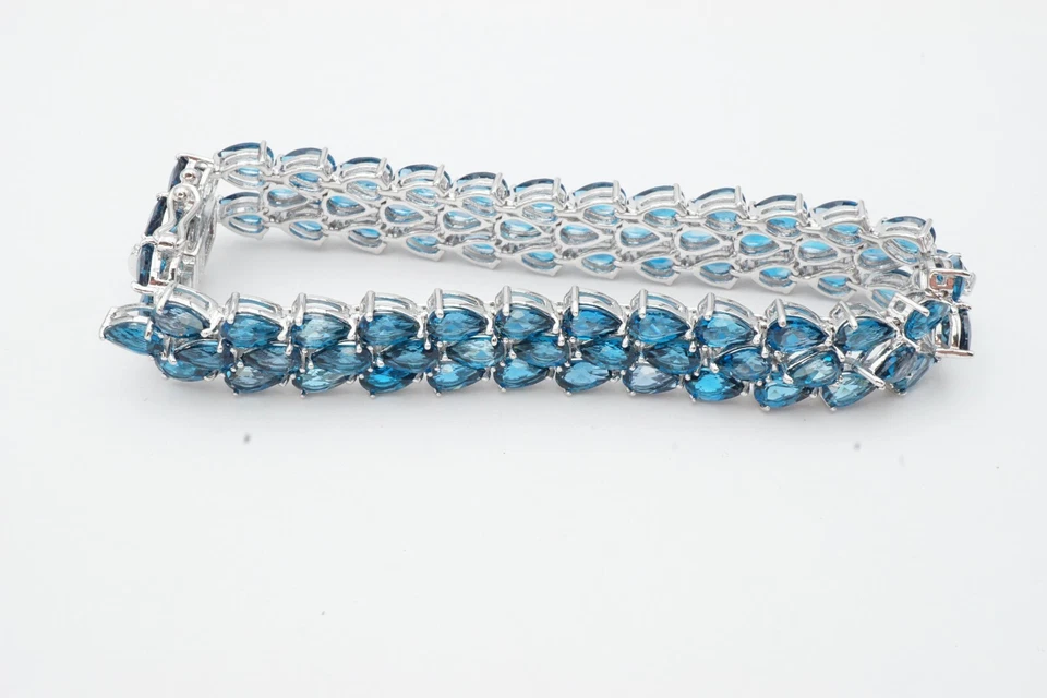 Brazalete de tenis de espinela azul de plata de ley 925 de 40 quilates creado en laboratorio de 7,5" Foto 4 de 4