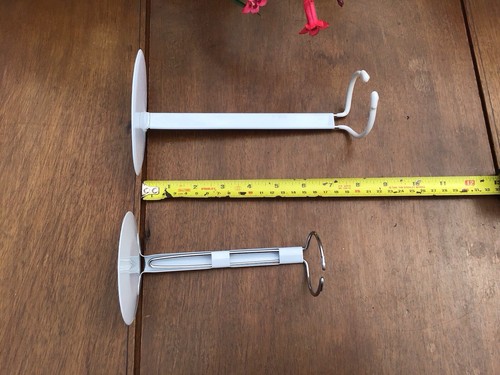 7 ASSORTED VARIOUS SIZES DOLL STANDS - Imagen 15 de 17