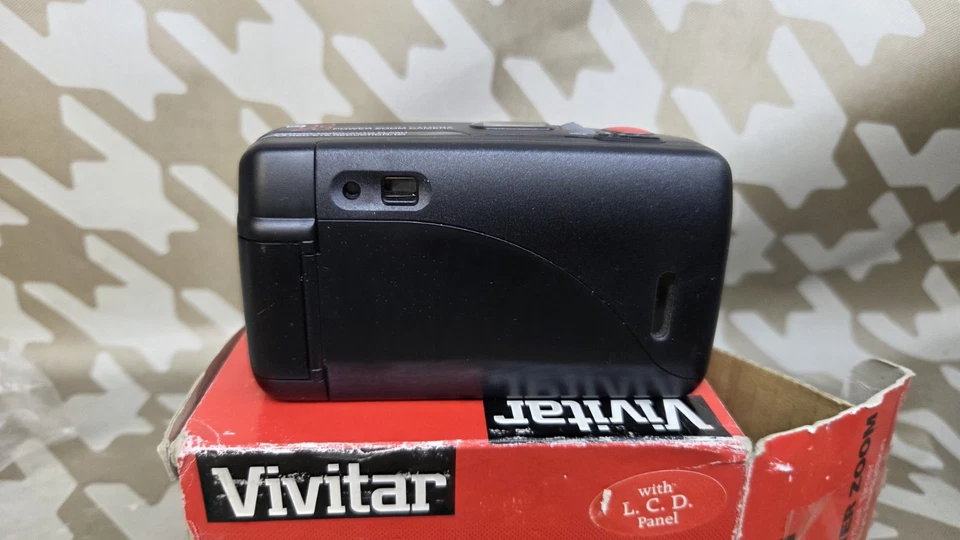 35 mm Camera Vivitar WZ28 28 to 52mm Point and Shoot  Zoom Lens Tested Functions - Image 4 of 4