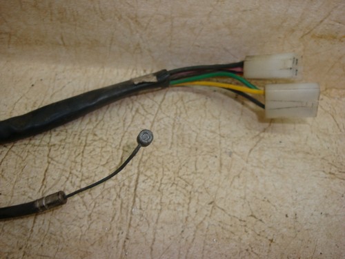 1984 84 85? YAMAHA VENTURE ROYALE 1200 CUERNO ESTRANGULADOR INTERRUPTOR DE SEÑAL DE GIRO - Imagen 7 de 7