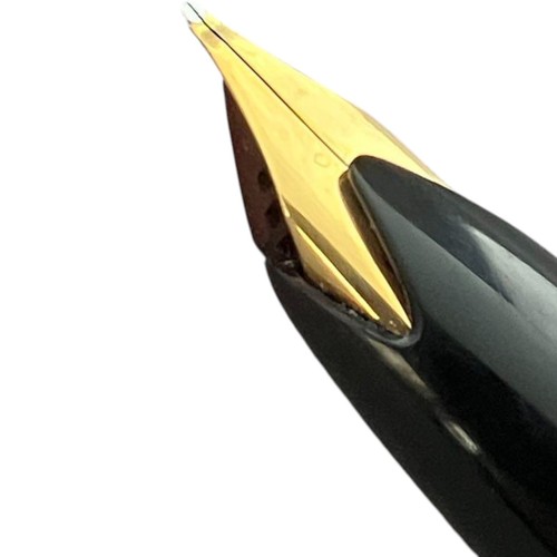 Montblanc Meisterstuck No.14 Black & Gold Fountain Pen - 第 8/18 張圖片