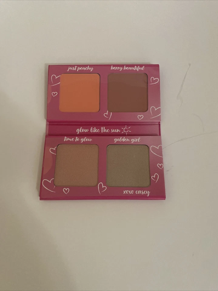 Essence Casey Holmes Powder Palette Peachy Bean. 20g. New In Pack. - Image 3 of 4
