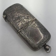 Vintage Sterling Silver Engraved Combined Vesta Case & Sovereign Holder 34.4g