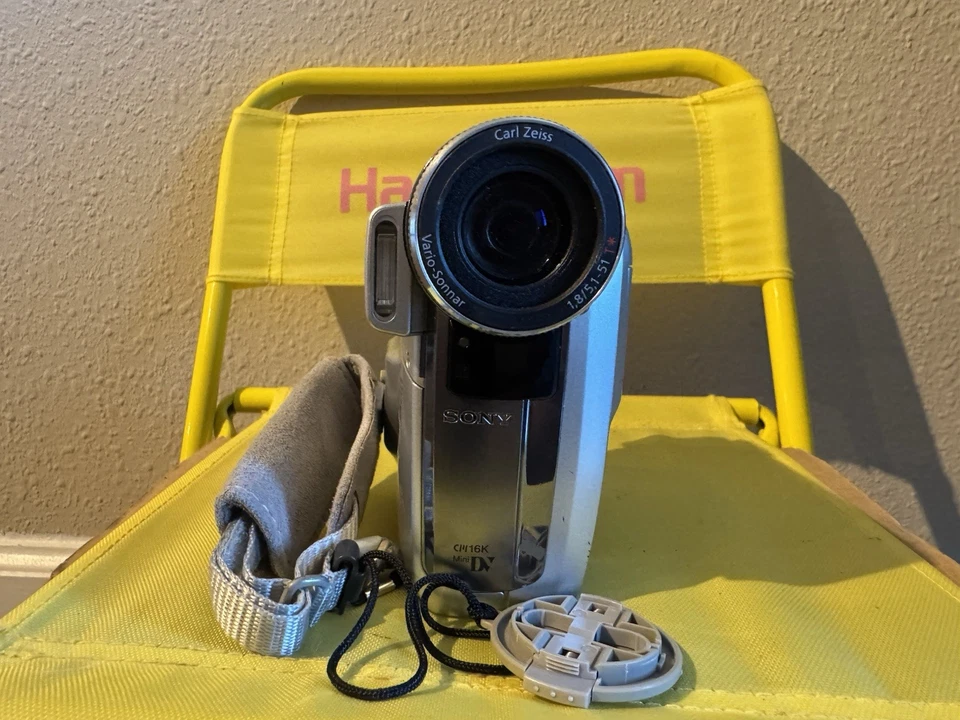 Sony Handycam DCR-PC350 NTSC Mini DV Camcorder w/Nightshot TESTED WORKING ✅ RARE - Image 4 of 4