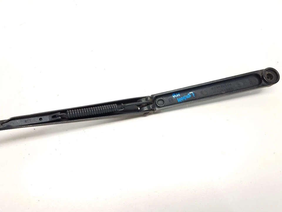 2003 Lincoln LS Passenger Right Wiper Arm  - Image 3 of 3