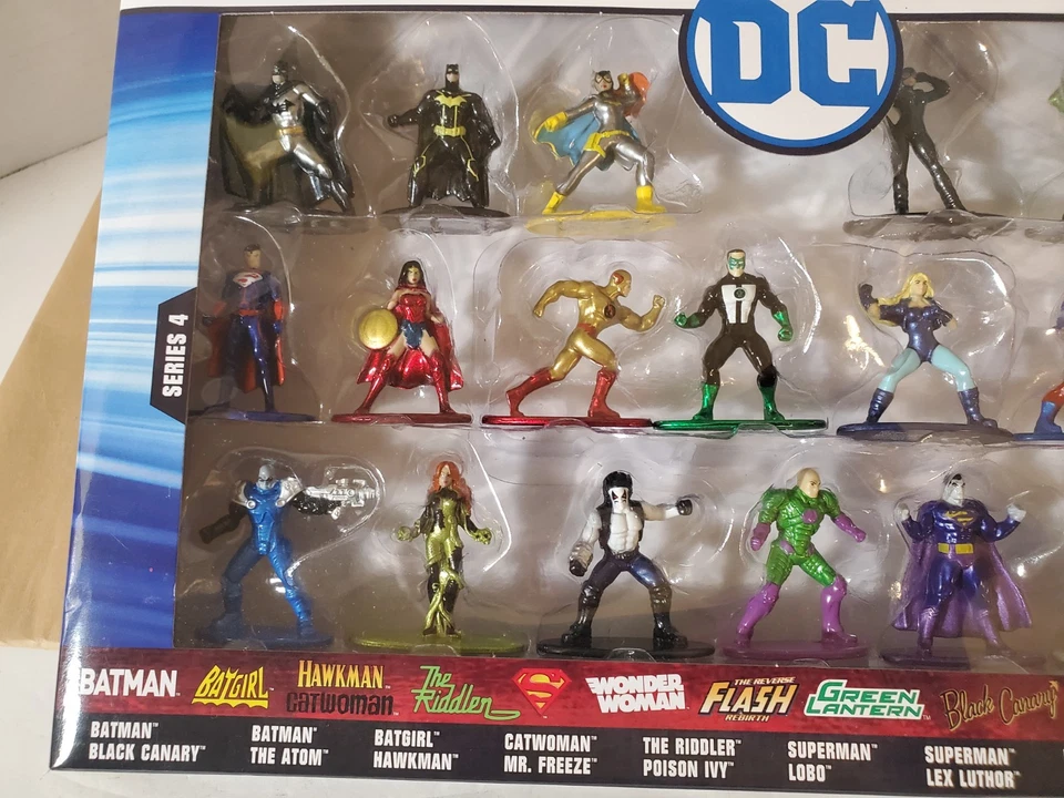 DC Comics Liga de la Justicia Nano Figuras de Metal Paquete de 20 Serie 4 Batman Superman Bizarro Foto 2 de 4