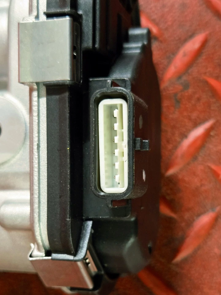 2019-2025 排气再循环 EGR 阀适用于日产 Sentra 2.0 14710-6CA2A — 第 4/4 张图片