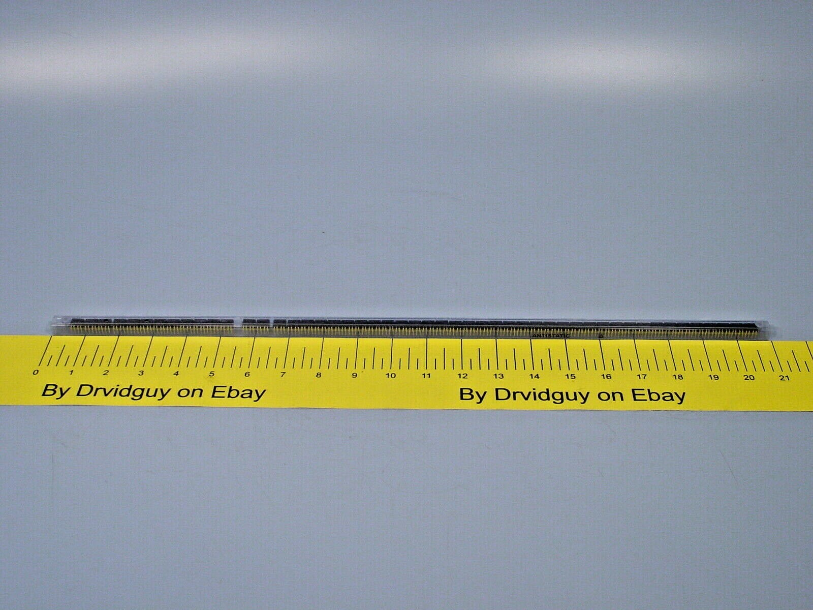 Tube of 50 Vishay SFH6345 Optocouplers Transistor Output; 1 Channel; DIP; 8-Pin