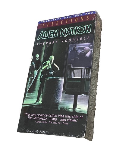 Aliens VHS Fox Video Sigourney Weaver James Cameron Sci-fi