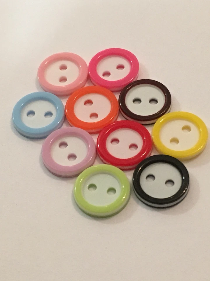 11mm / 18L 2 Hole Rim Coloured Buttons White Centre Pack Of 10 - Image 3 of 4