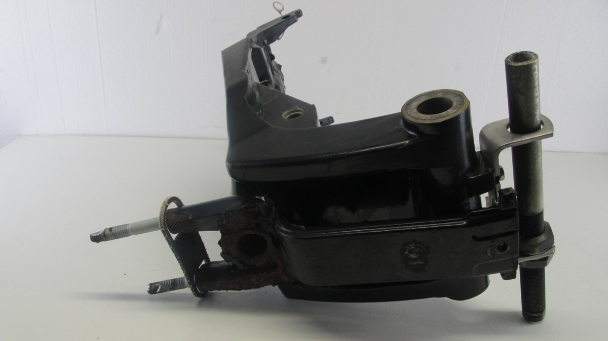 OEM 115hp Mercury Outboard Swivel Pin Brackey Assy 99661A35