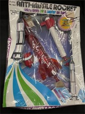 VINTAGE PARK PLASTICS ANTI-MISSILE ROCKET NO 550 AIR  WATER SPACE TOY NIB