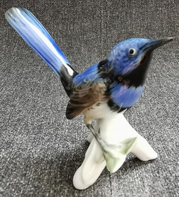 K. Ens Volkstedt Kunstabteilung Blaubrust Türkis Staffelschwanz Vogel Figur