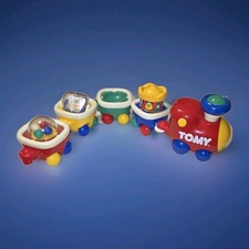 Tomy First Fun Loco Motion Loco Twist Along Train Moving Carriages 1575 VINTAGE