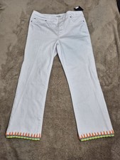 John Mark Womens White Crop Jeans Size 8 Pull-On Straight Leg Stretch NWT 54