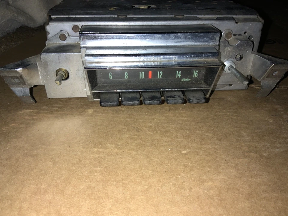 OEM GM 1967-1968 CHEVROLET Camaro Firebird Delco AM Pulsador Mono Radio z28 Foto 2 de 4