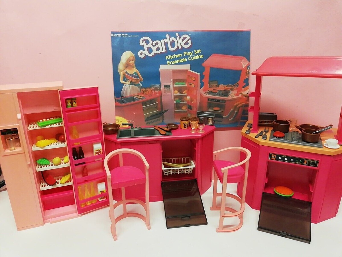 BARBIE MATTEL KITCHEN PLAY SET CUCINA ANNI 90