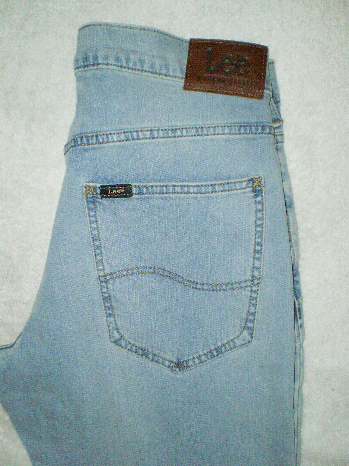 Picture 4 of 21