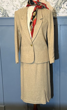 Step By Step 100 Wool Skirt Suit Set Women  s 8 Beige Herringbone Vintage USA