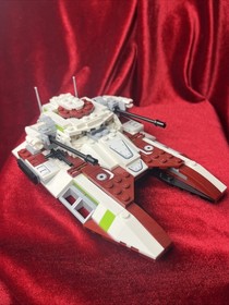 LEGO Star Wars: Republic Fighter Tank (75182) As Pictured