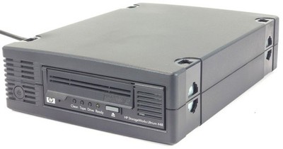 HP StorageWorks Ultrium 448 LTO-2 Externes Bandlaufwerk DW017-69202 378468-002