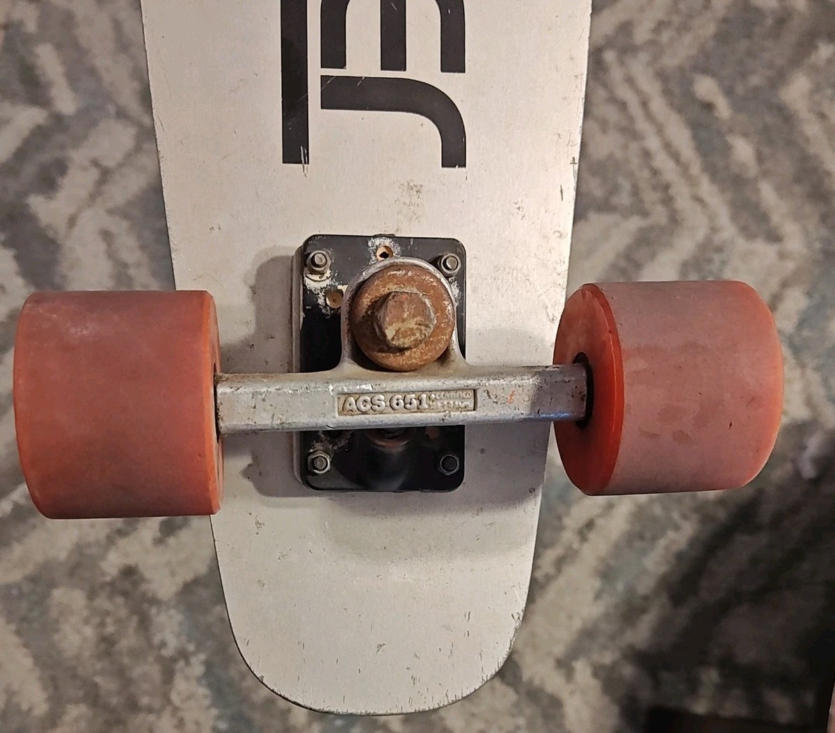 Quicksilver Powell/Tom 70kg downhill/slalom race skateboard