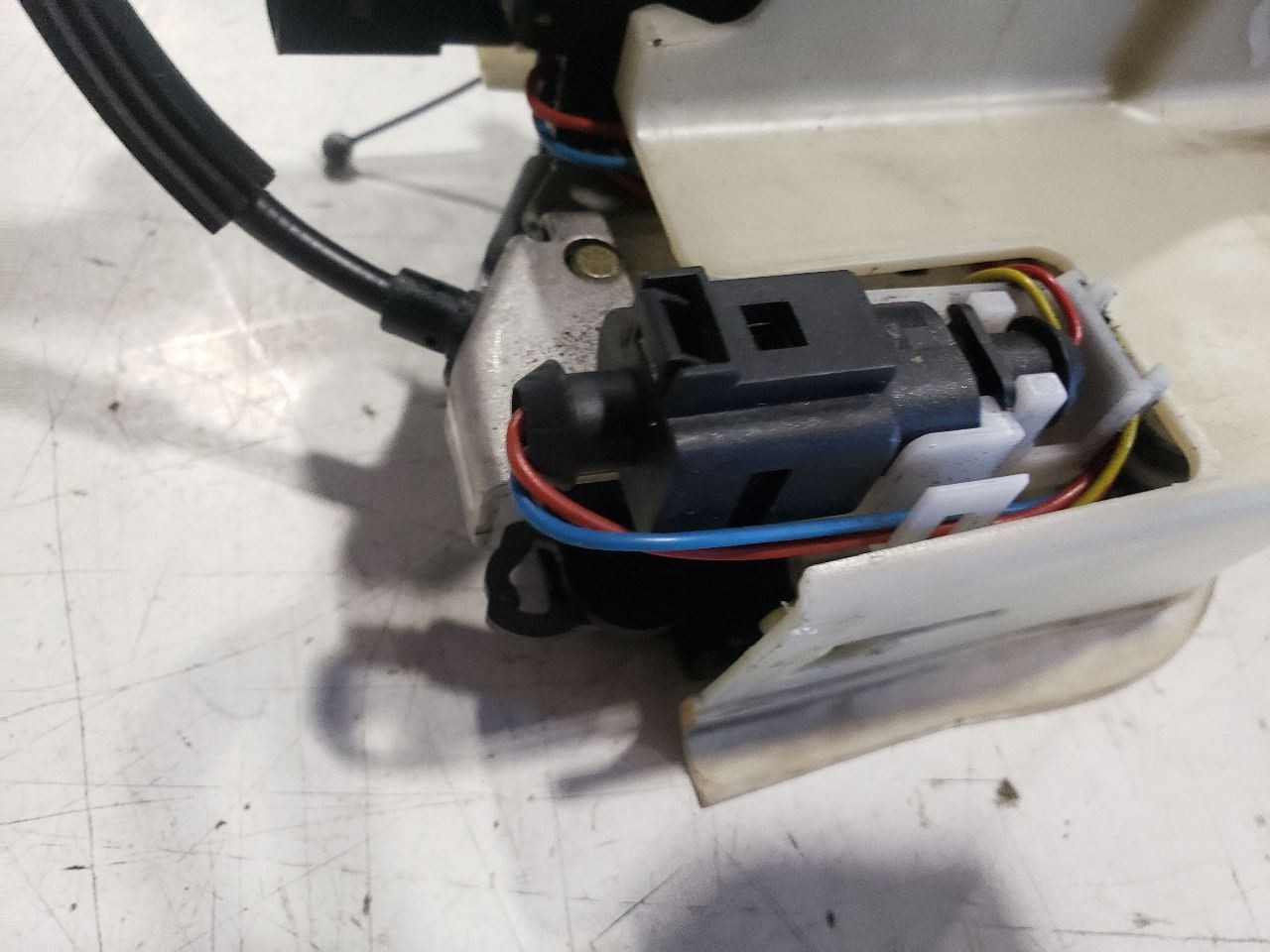 Bentley Flying Spur 2006 Front Left Door lock actuator