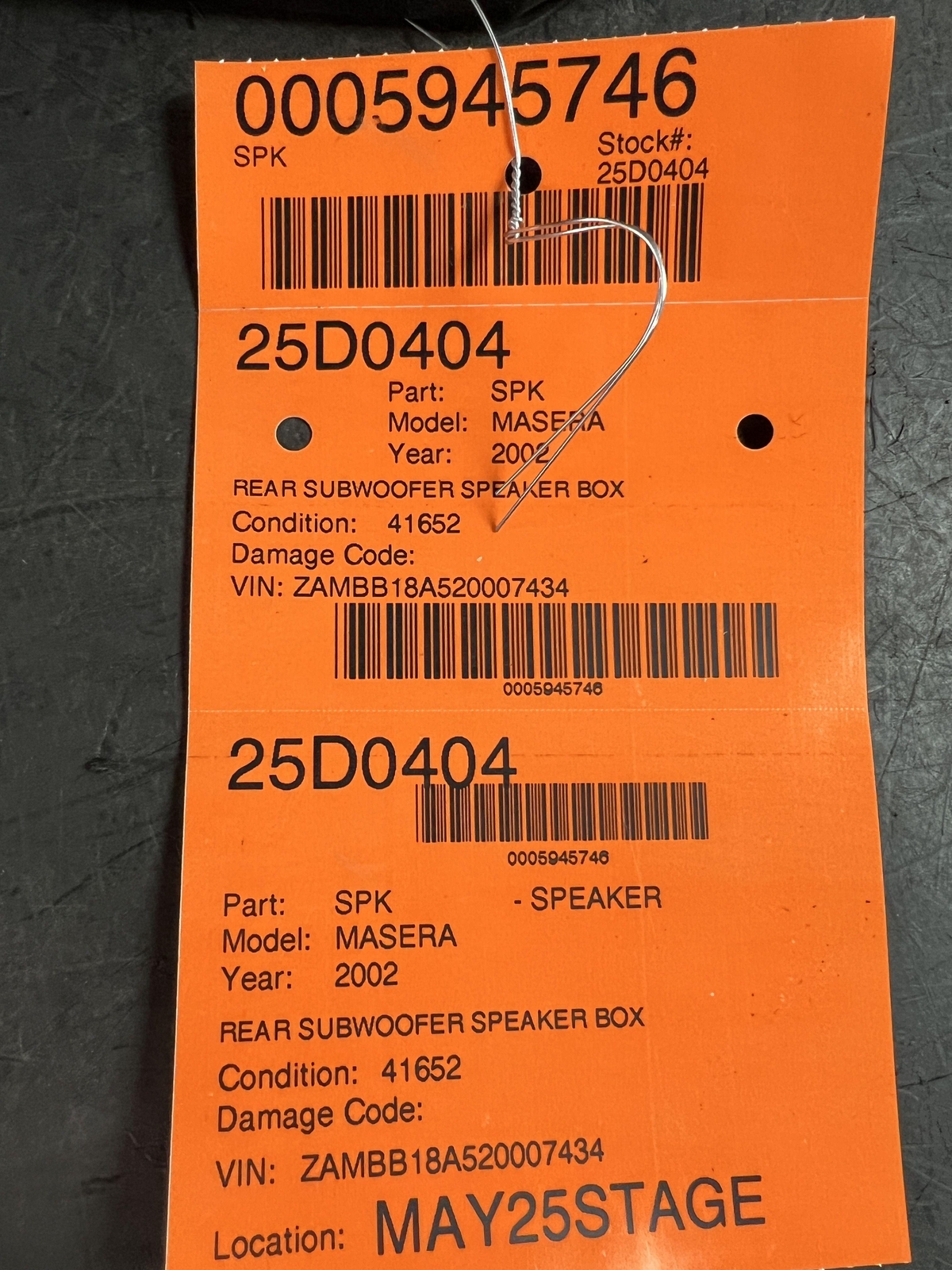 02-06 MASERATI SPYDER REAR SUBWOOFER SPEAKER BOX ID 1250123000