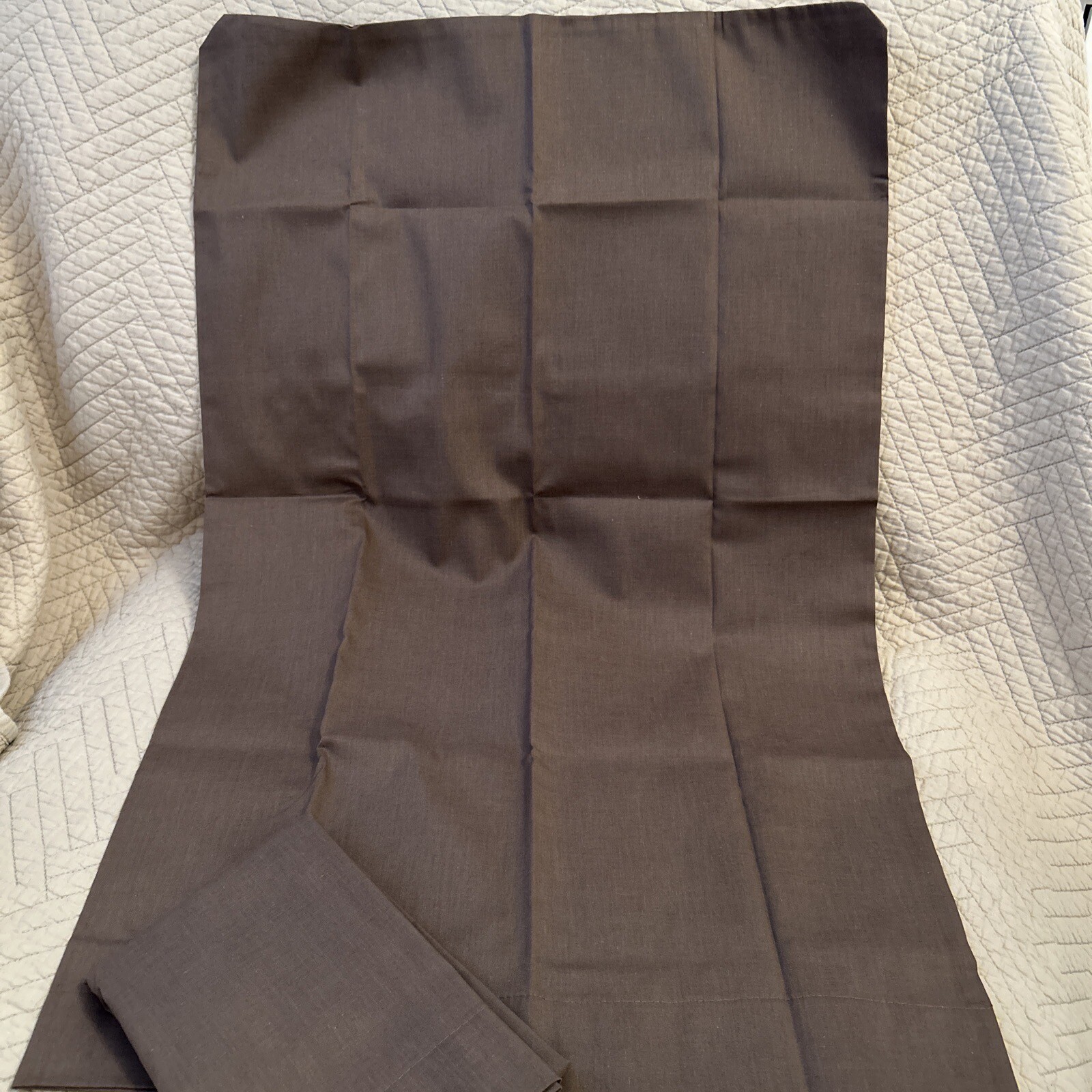 2 New VTG Lady Pepperell Chocolate Brown Standard PillowcasesUSA20” X