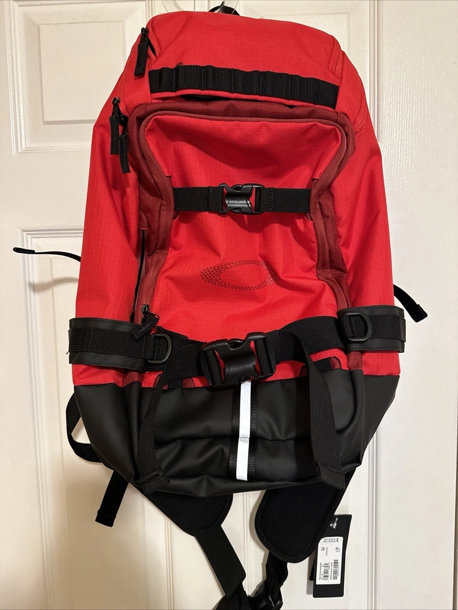 Oakley Peak Rc 25L Ski and Snowboard Waterproof Backpack FOS901032 465 Red Line