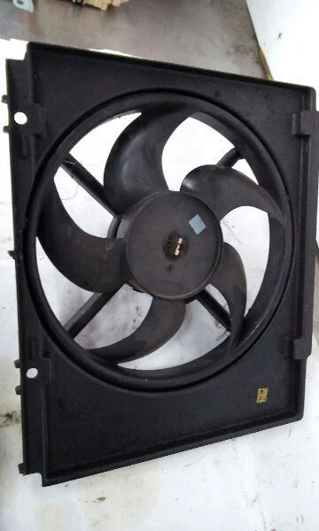 Conjunto de ventilador de radiador Dodge Shadow 90 sin turbo aire acondicionado Foto 2 de 3