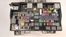 2013-2014 Dodge Ram 1500 Power Distribution Center Engine Fuse Box Oem 2013-2014 Dodge Ram 1500 Power Distribution Center Engine Fuse Box Oem