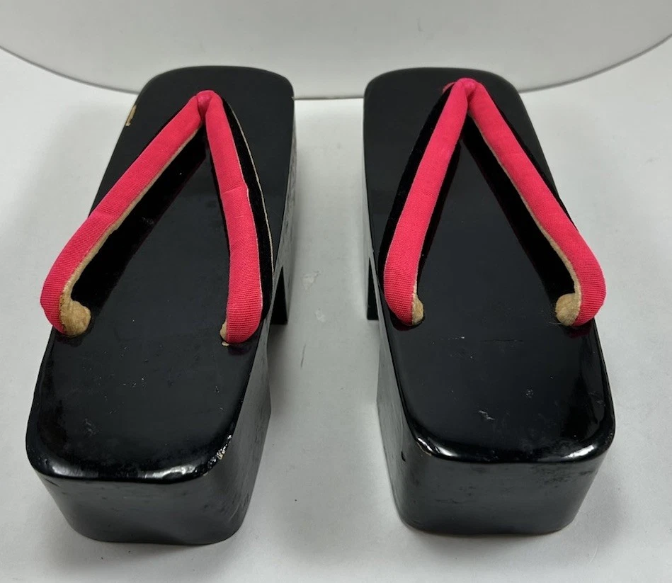 Sandalias altas Geta vintage para mujer pantuflas laca negra madera correas rojas japonesas Foto 3 de 4