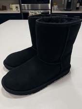 UGG Women s Classic Short Boots Black Suede Size 6 Fits Kids 5 MSRP 105