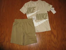 Nike 2 Piece T-Shirt  Shorts Set Boys Size 7 NWT