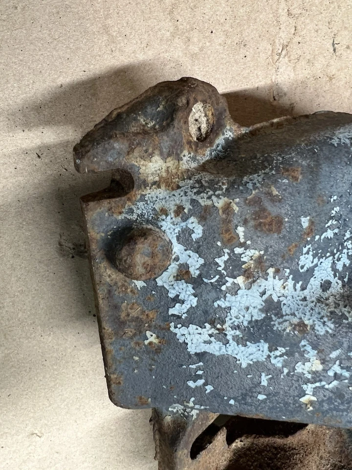 Colector de admisión de hierro fundido 57-58 Cadillac V8 365ci 4 barriles 4BBL 1469262-1 OEM Foto 3 de 4