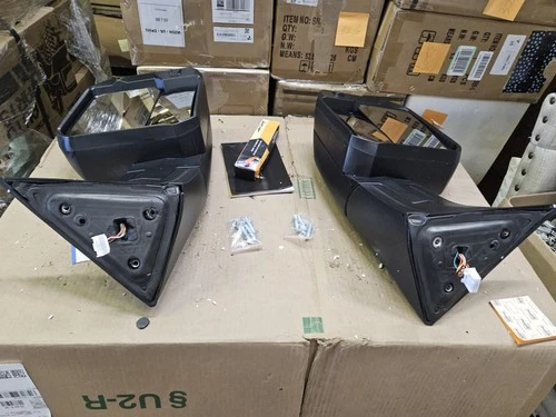 USED Heated For 2022-2024 Toyota Tundra Tow Mirrors Turn Signal BSM Manual Fold