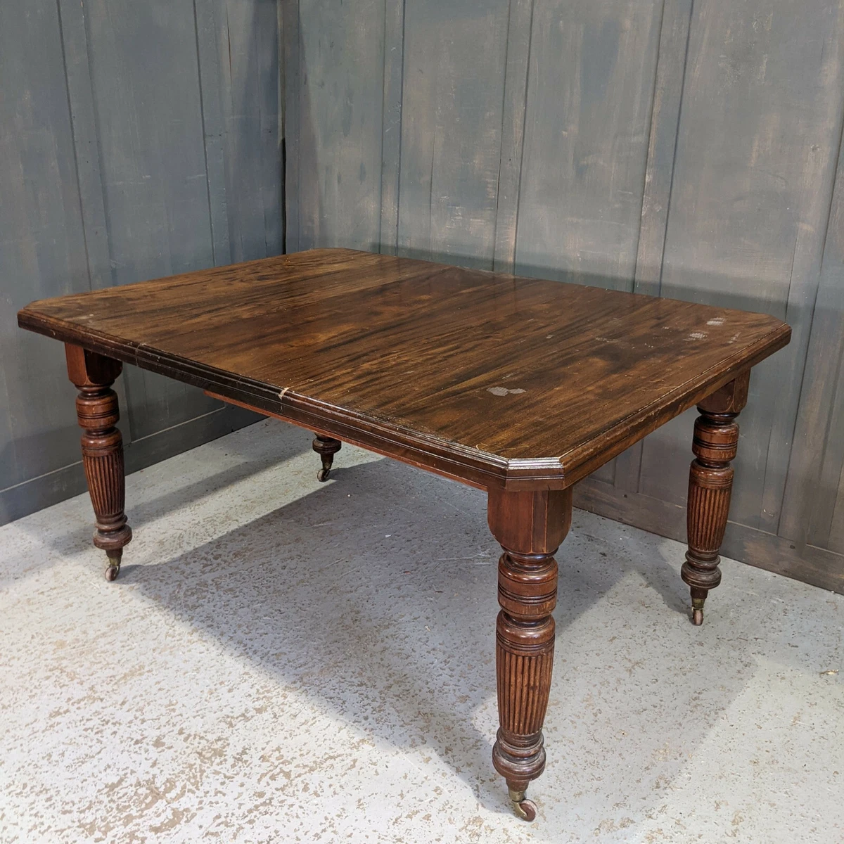 Antique Victorian Mahogany Dining Table with One Leaf Original