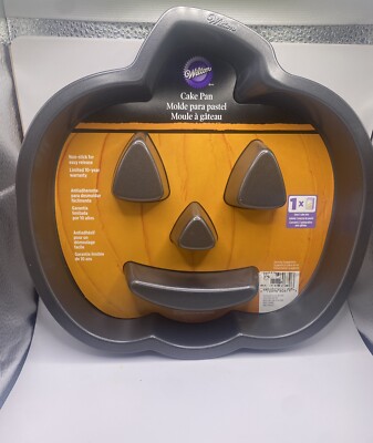 Wilton Cake Pan Pumpkin Chape 