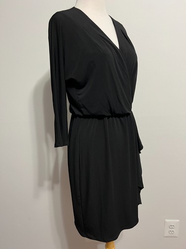 WHITE HOUSE BLACK MARKET V-Neck Blouson Faux Wrap Dress Black Size 4 NWOT - Picture 11 of 22