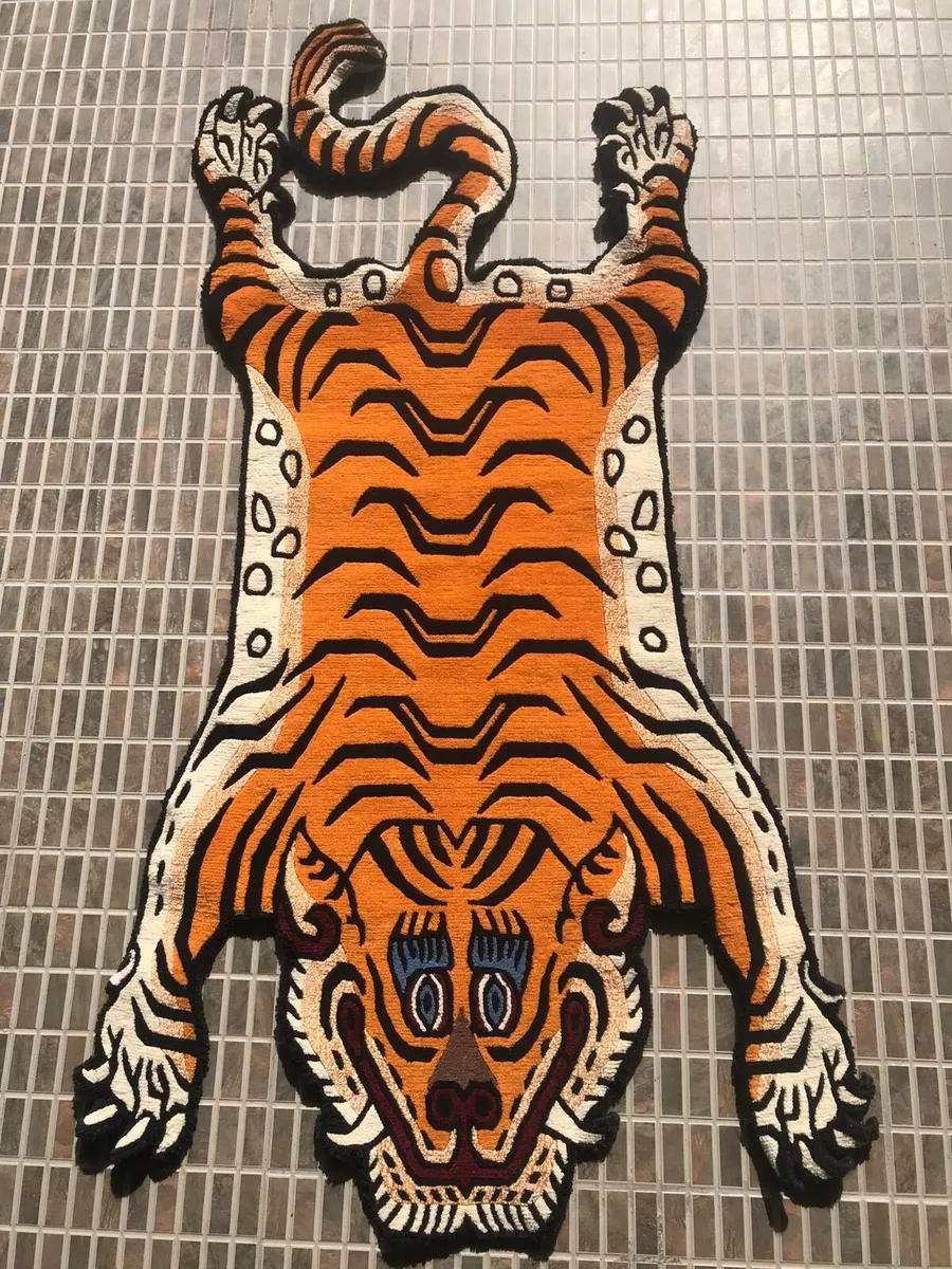 Hand knotted Tibetan Tiger medium skin Rug ( 70 cm × 140 cm )