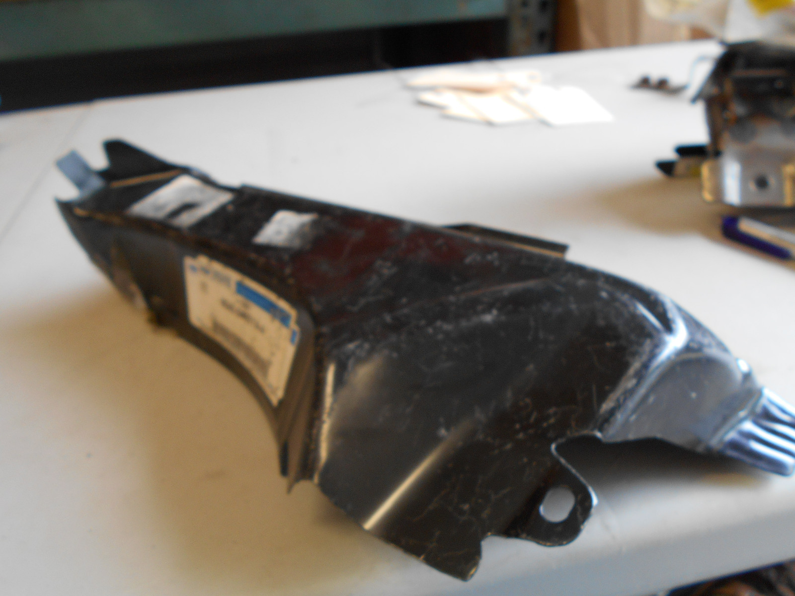 NOS 2008 - 2010 FORD FOCUS TRUNK COMPARTMENT CORNER BRACKET 8S4Z-5445114-A NEW