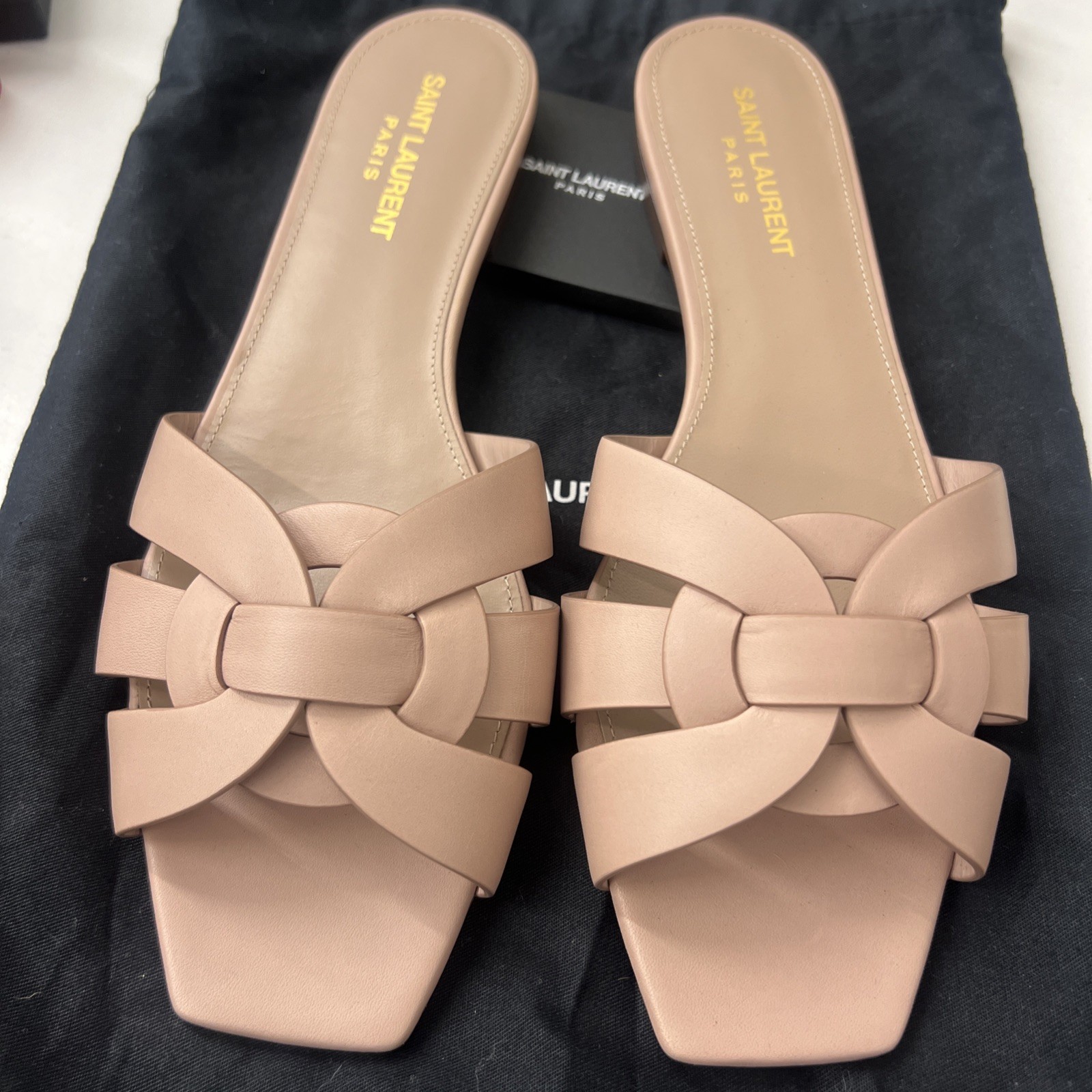 Saint Laurent Nu Pieds 39 5 sandali bassi slide YSL omaggio beige blush nudi